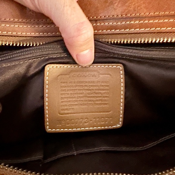Vintage Coach Signature Handbag - Picture 5 of 13